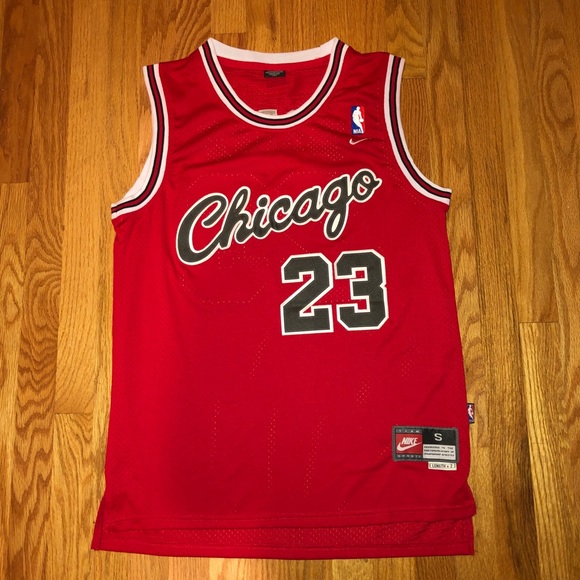 chicago bulls cursive jersey